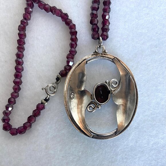 Sterling Silver 925 Beaded Oval Art Nouveau Style Garnet Pendant Necklace 18" - Picture 7 of 16